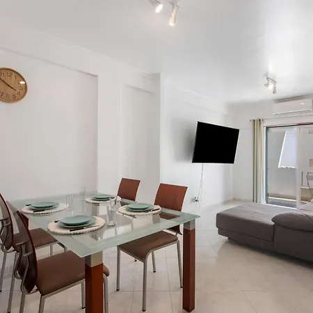 Excellent In Olhos D'agua Apartment Olhos de Agua (Albufeira)